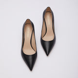 Black 01 calfskin pumps